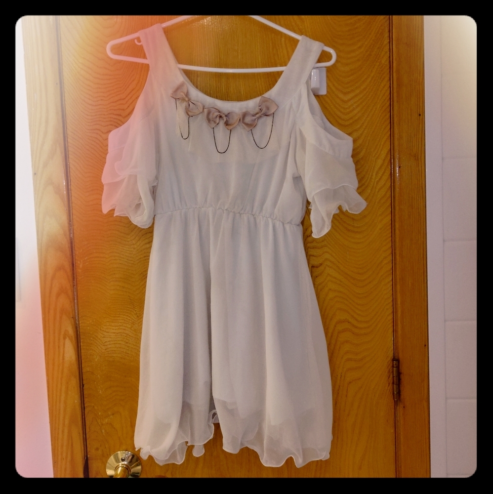 Satin bow cold shoulder white dress